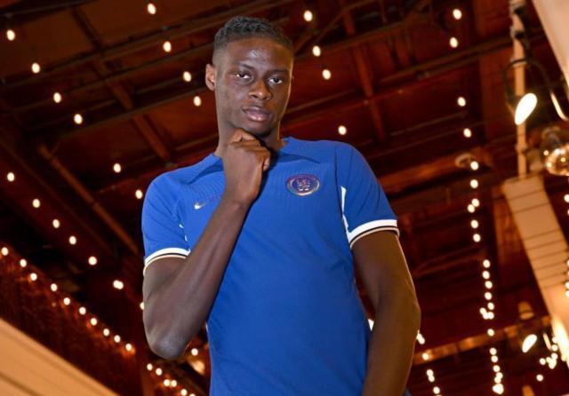 自称维埃拉+博格巴，蓝军新援却是波叔不想要的人